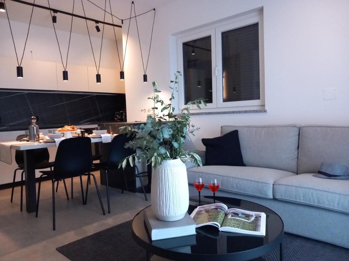 Appartement Urban à Pula Extérieur photo